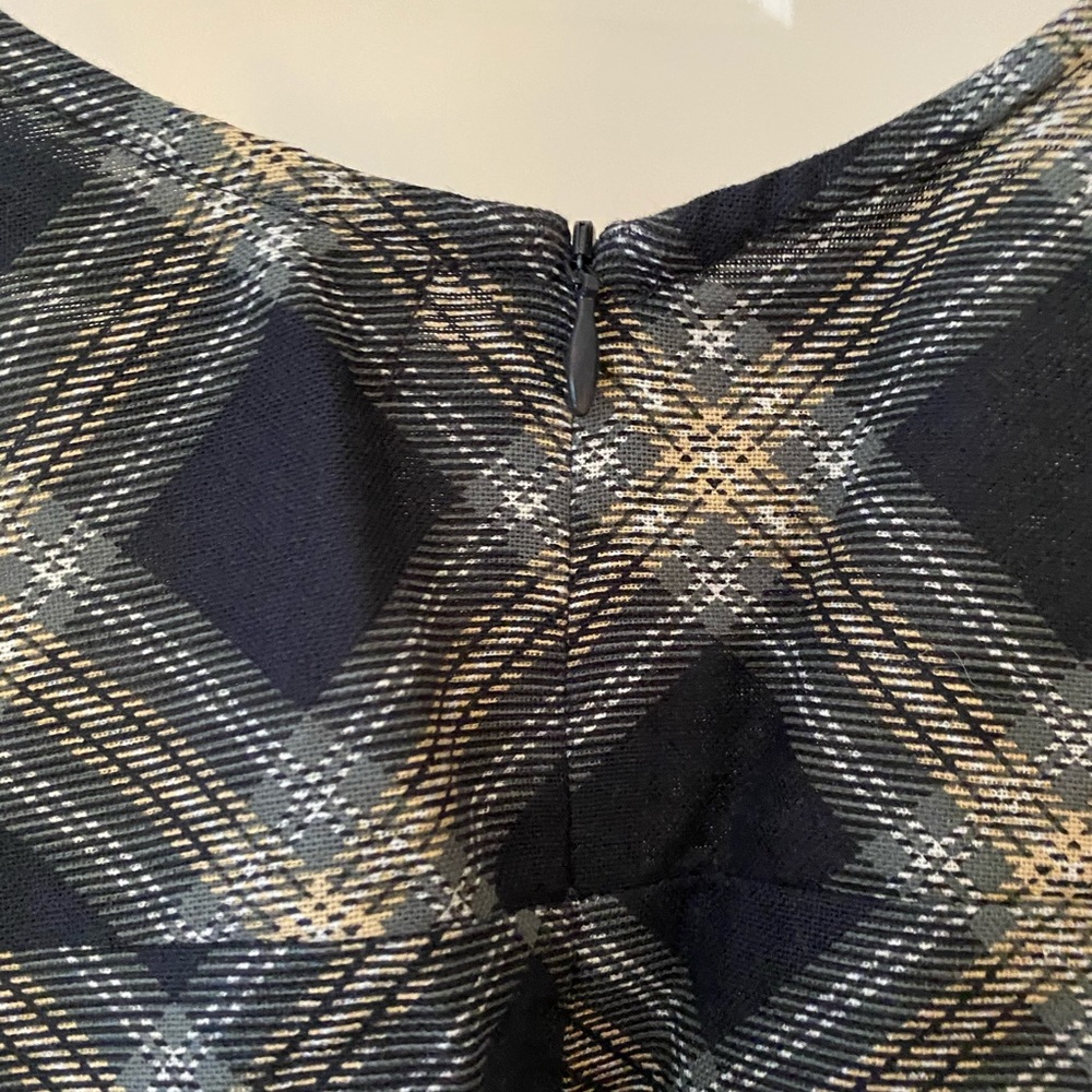 NWT MOTEL ROCKS DRESS - Picture 5 of 6